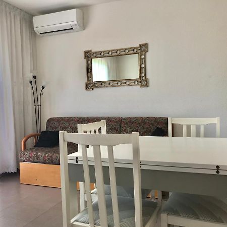 Zeus Alexis II Apartment Salou Bagian luar foto