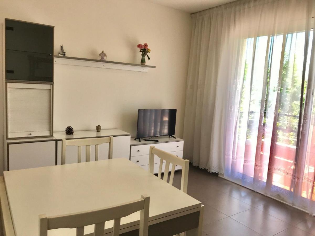 Zeus Alexis II Apartment Salou Bagian luar foto