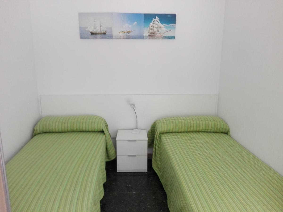 Zeus Alexis II Apartment Salou Bagian luar foto