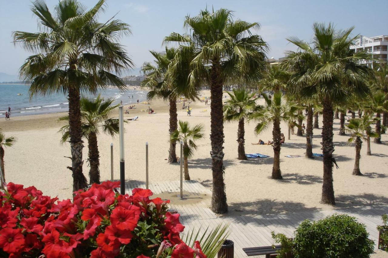 Zeus Alexis II Apartment Salou Bagian luar foto