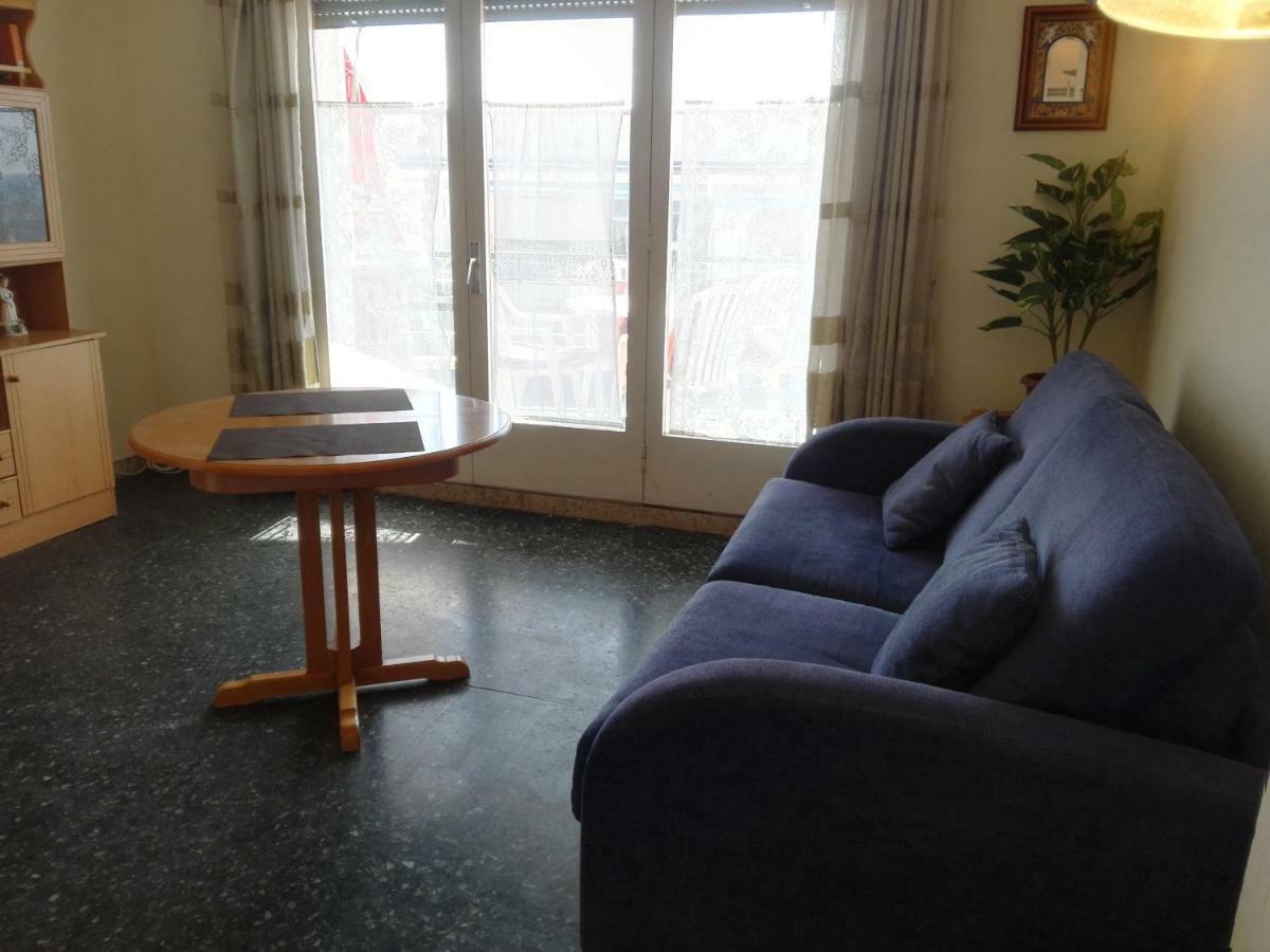 Zeus Alexis II Apartment Salou Bagian luar foto