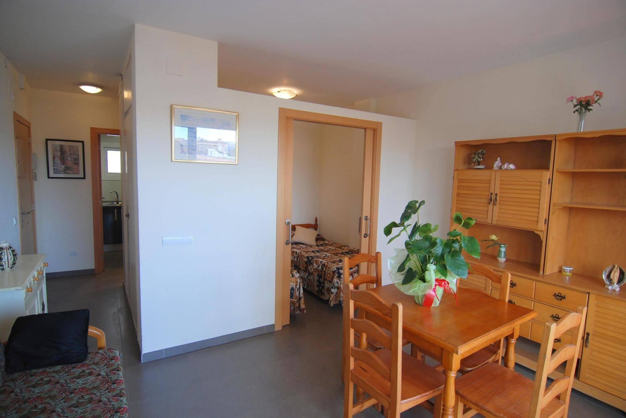 Zeus Alexis II Apartment Salou Bagian luar foto