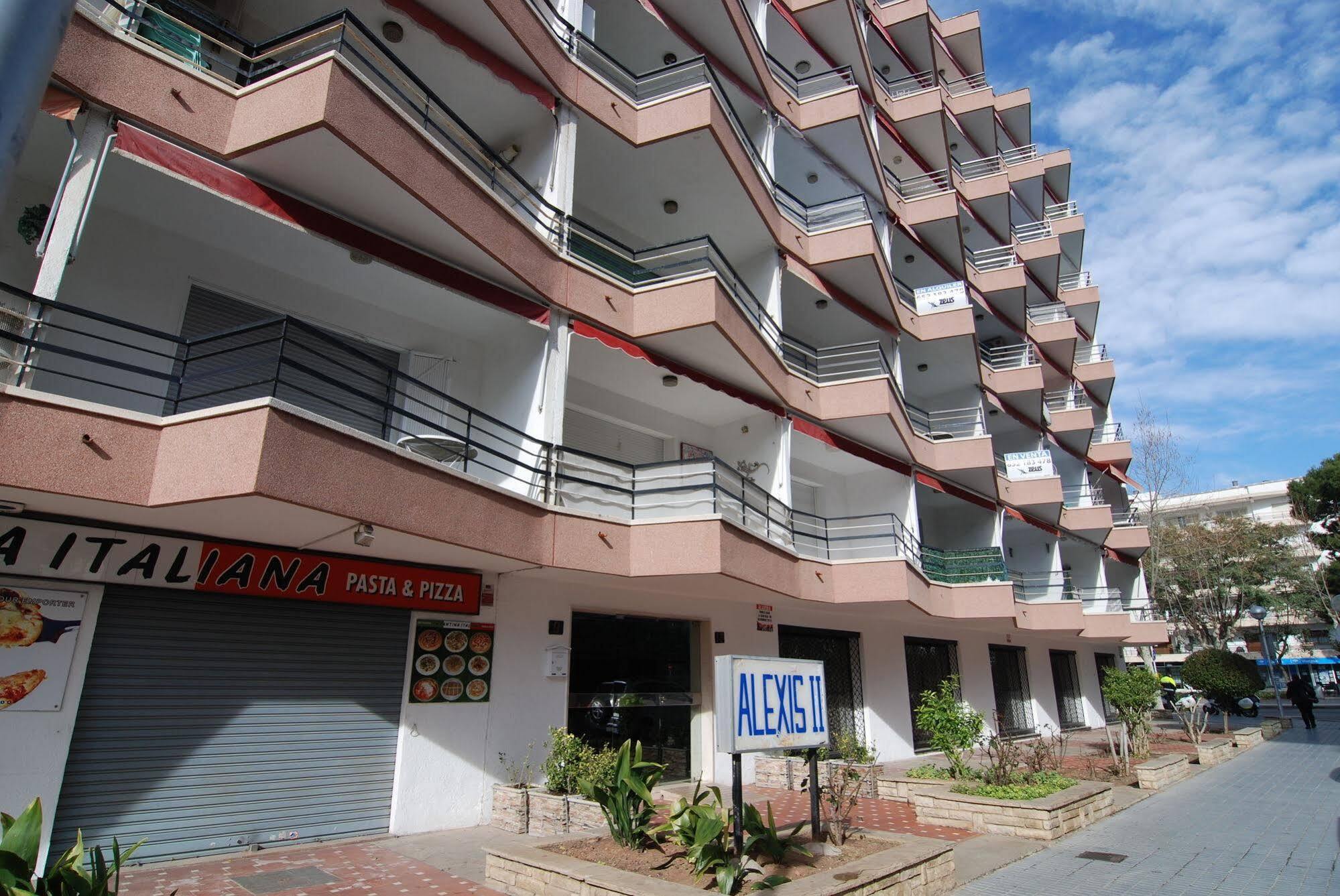 Zeus Alexis II Apartment Salou Bagian luar foto